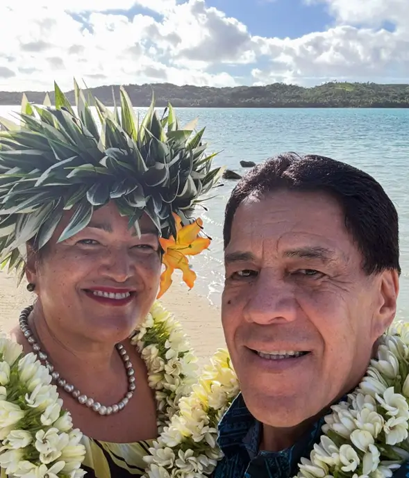 Bubs and Elmond, owners of Itimarama Villas